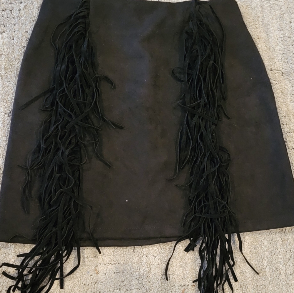 Fringe black skirt